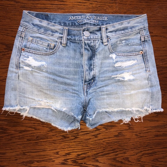 American Eagle High Waisted Shorts - Picture 1 of 3